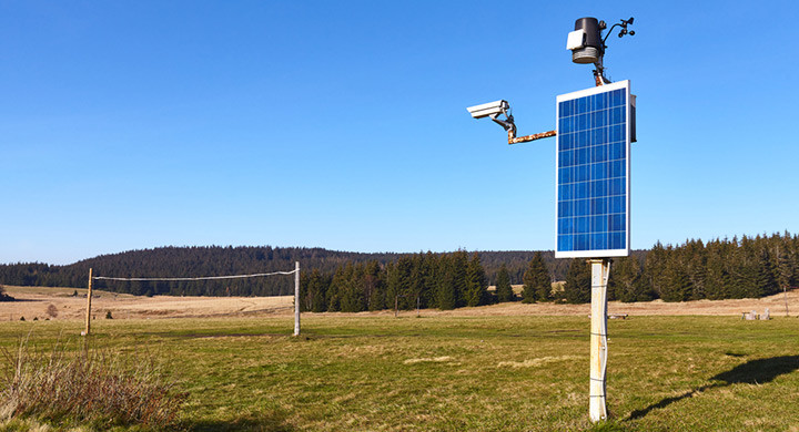Avantajele sistemelor de supraveghere video cu panouri fotovoltaice