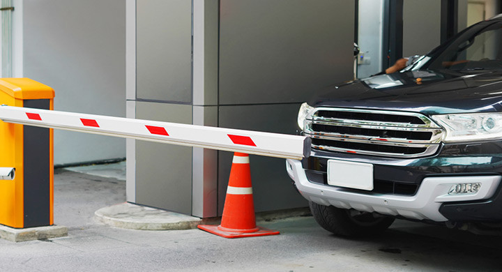 Masuri de securitate pentru parcarile private: cele mai eficiente echipamente