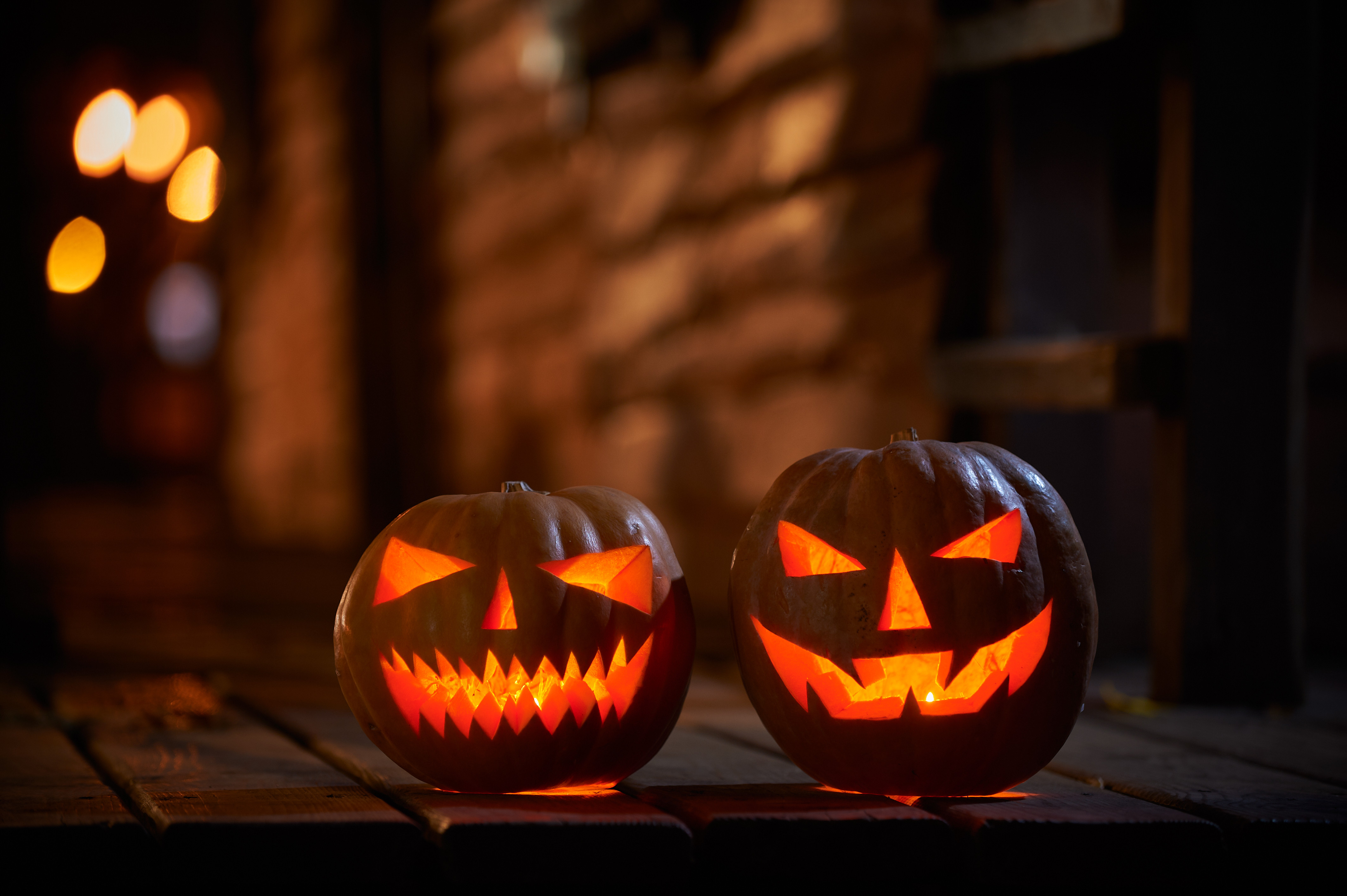 Cum sa-ti protejezi locuinta de Halloween cand nu esti acasa: Sfaturi utile 